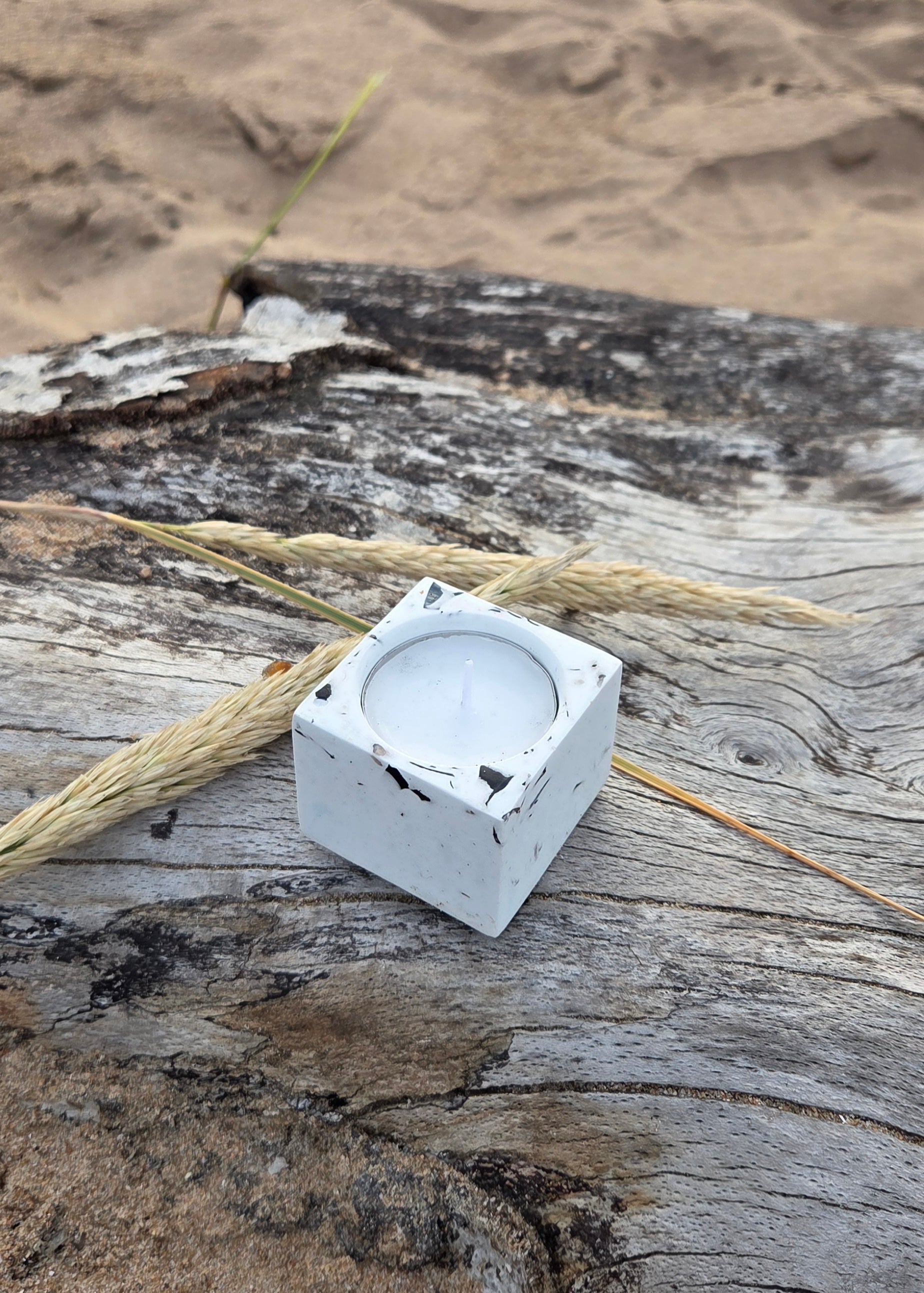 Shoreline Tealight Holder